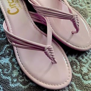 Baby pink patent leather sandals, women’s sz 8 💕